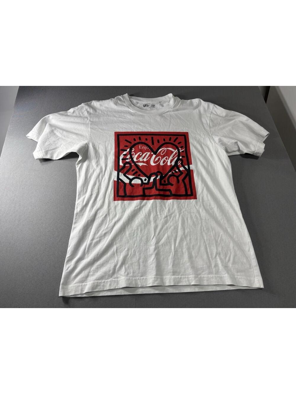 Uniqlo x Keith Haring  Coca Cola T Shirt Size Medium